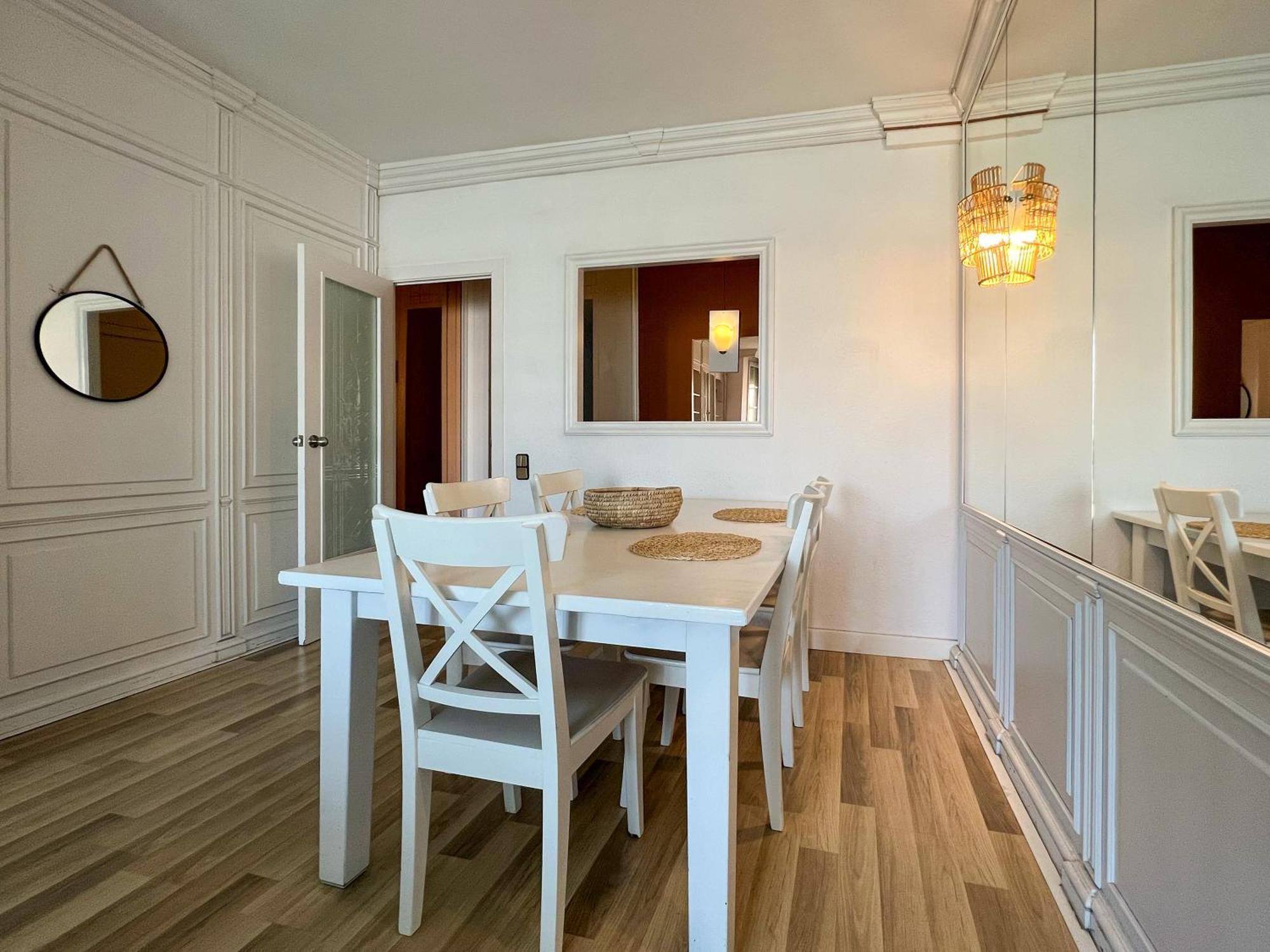 Stay U-Nique Apartments Sardenya II Барселона Екстериор снимка