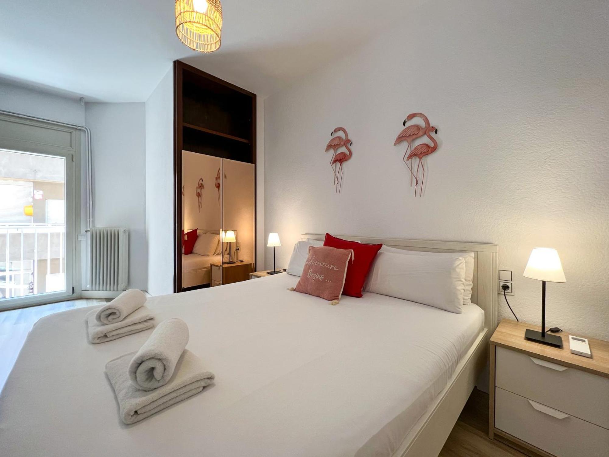 Stay U-Nique Apartments Sardenya II Барселона Екстериор снимка
