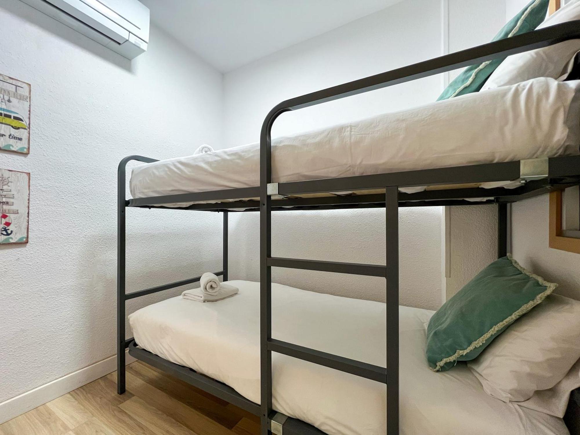 Stay U-Nique Apartments Sardenya II Барселона Екстериор снимка